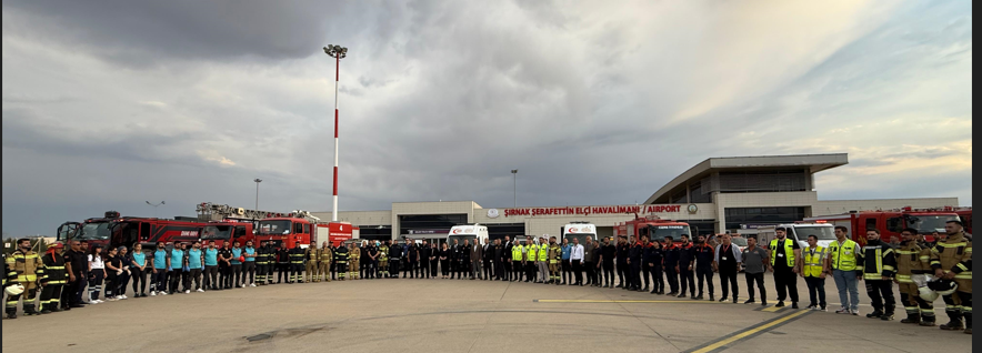 Şırnak Şerafettin Elçi Havalimanın 'da AFAD, ARFF, UMKE ve İtfaiye Ekiplerinden Ortak Tatbikat